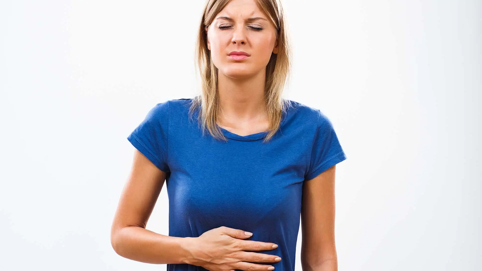 Gonfiore addominale e mestruazioni abbondanti? Attenzione a questi sintomi di fibromi uterini